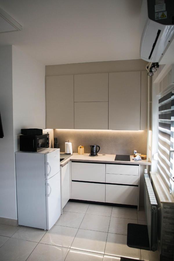 Studio Apartman Suburban Visnjevac Exterior foto
